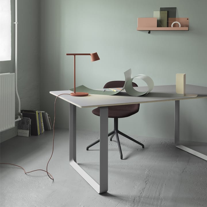 70/70 ruokapöytä 170 x 85 cm, Solid smoked oak-Black Muuto