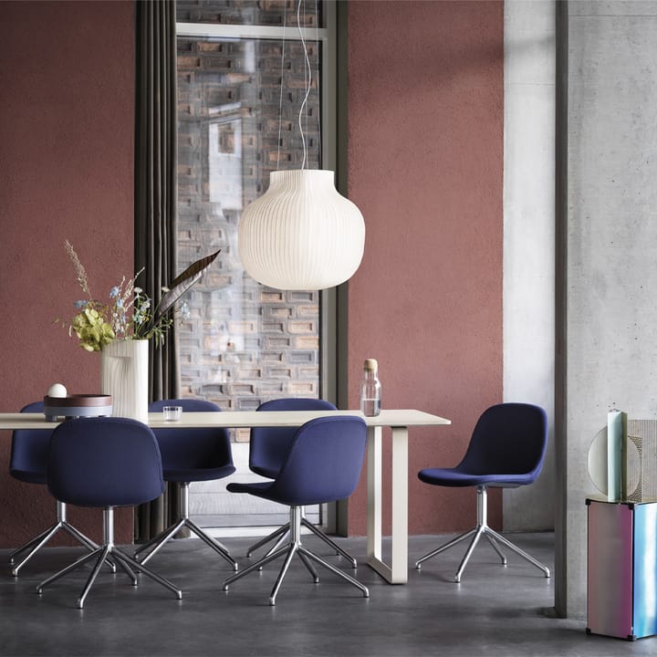 70/70 ruokapöytä 225 x 90 cm, Solid smoked oak-Black Muuto