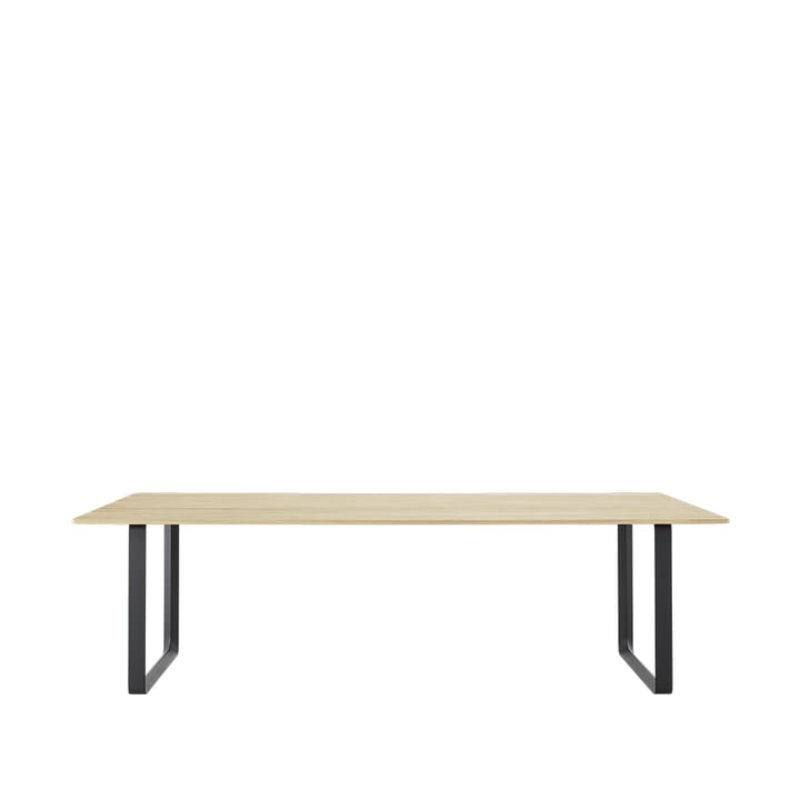 70/70 ruokapöytä 255 x 108 cm - Solid oak-Black - Muuto