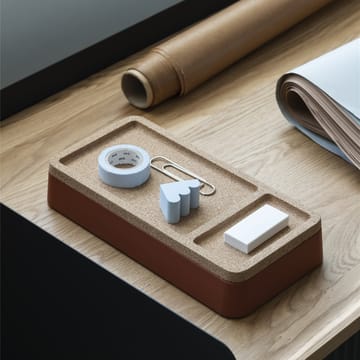 Arrange Desktop -tarjotin 12x25 cm - Copper brown - Muuto