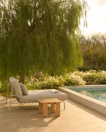 Assemble sohvapöytä - Teak, 55×55 cm - Muuto