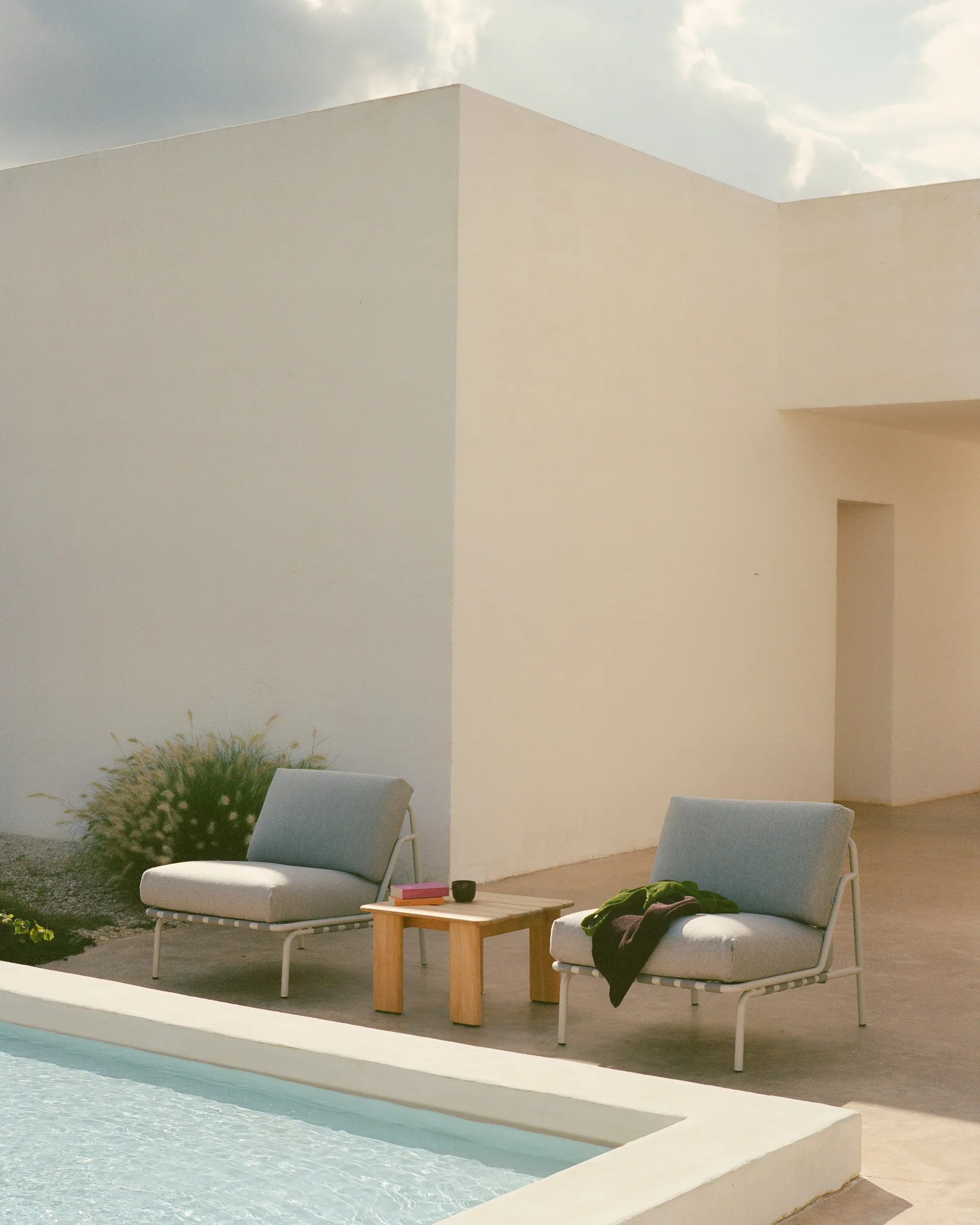 Assemble sohvapöytä, Teak, 55×55 cm Muuto