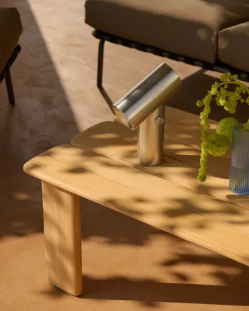 Assemble sohvapöytä - Tiikki, 135×55 cm - Muuto