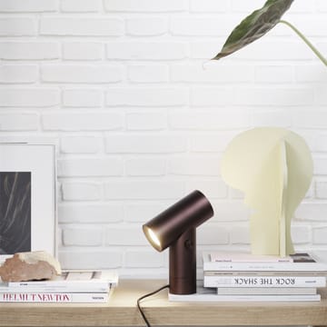 Beam pöytälamppu - ruskea - Muuto