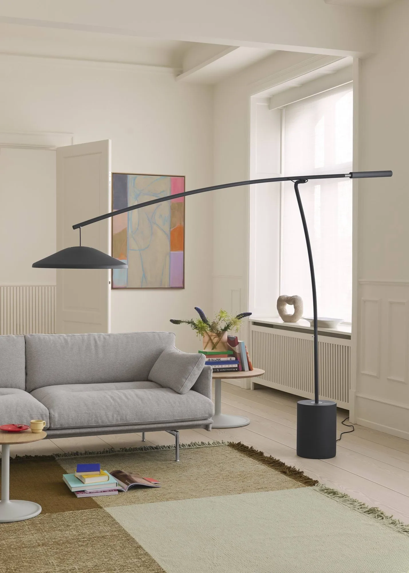 Contra lattiavalaisin, Anthracite black-betoni, 188 cm Muuto