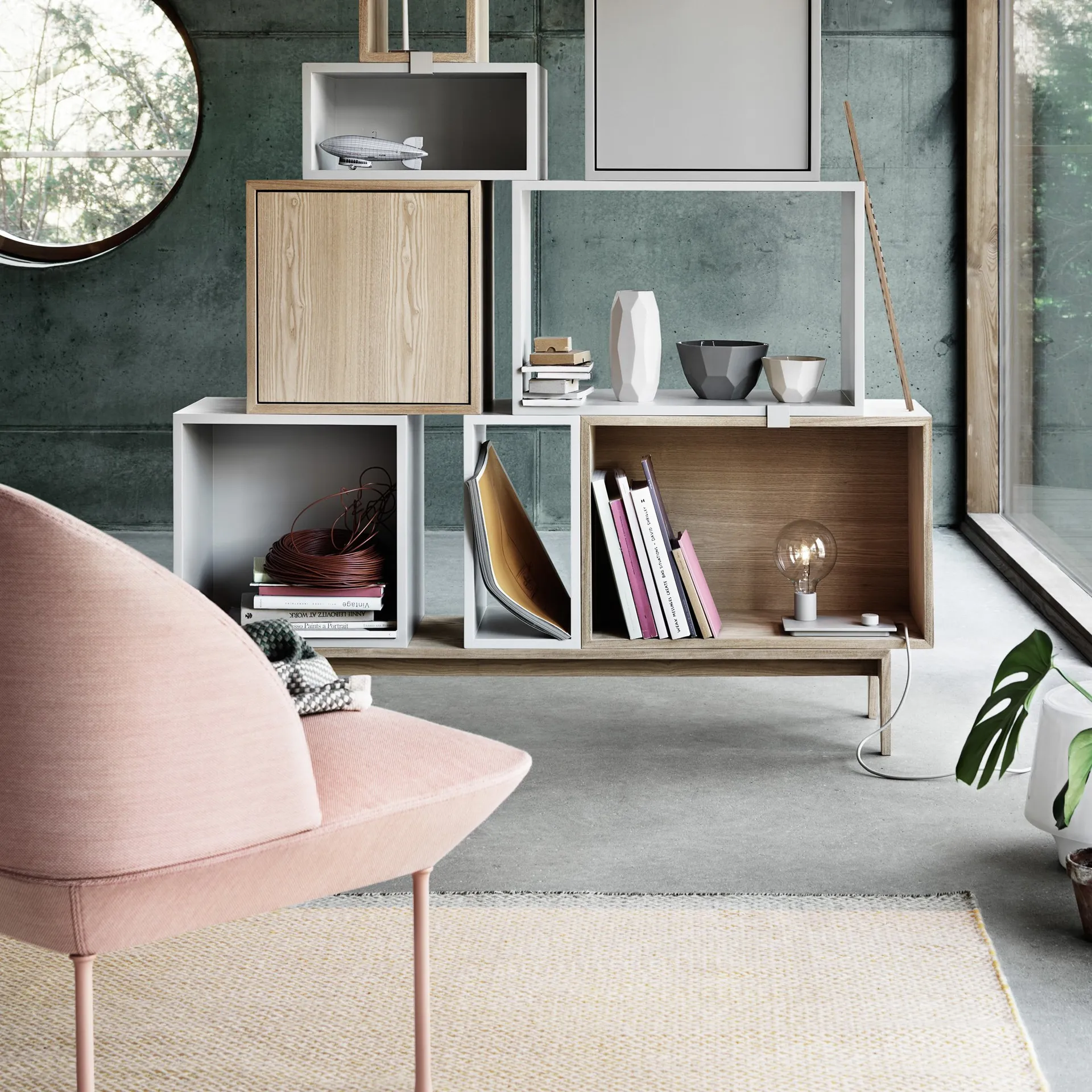 Control pöytävalaisin, harmaa Muuto