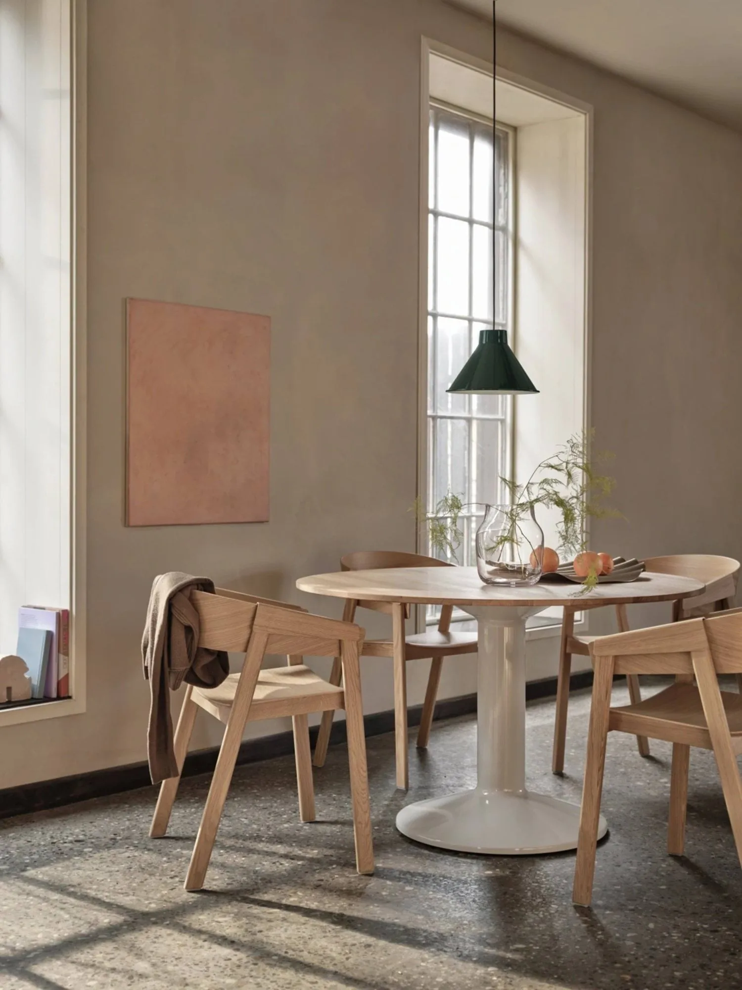 Cover Armchair, musta Muuto