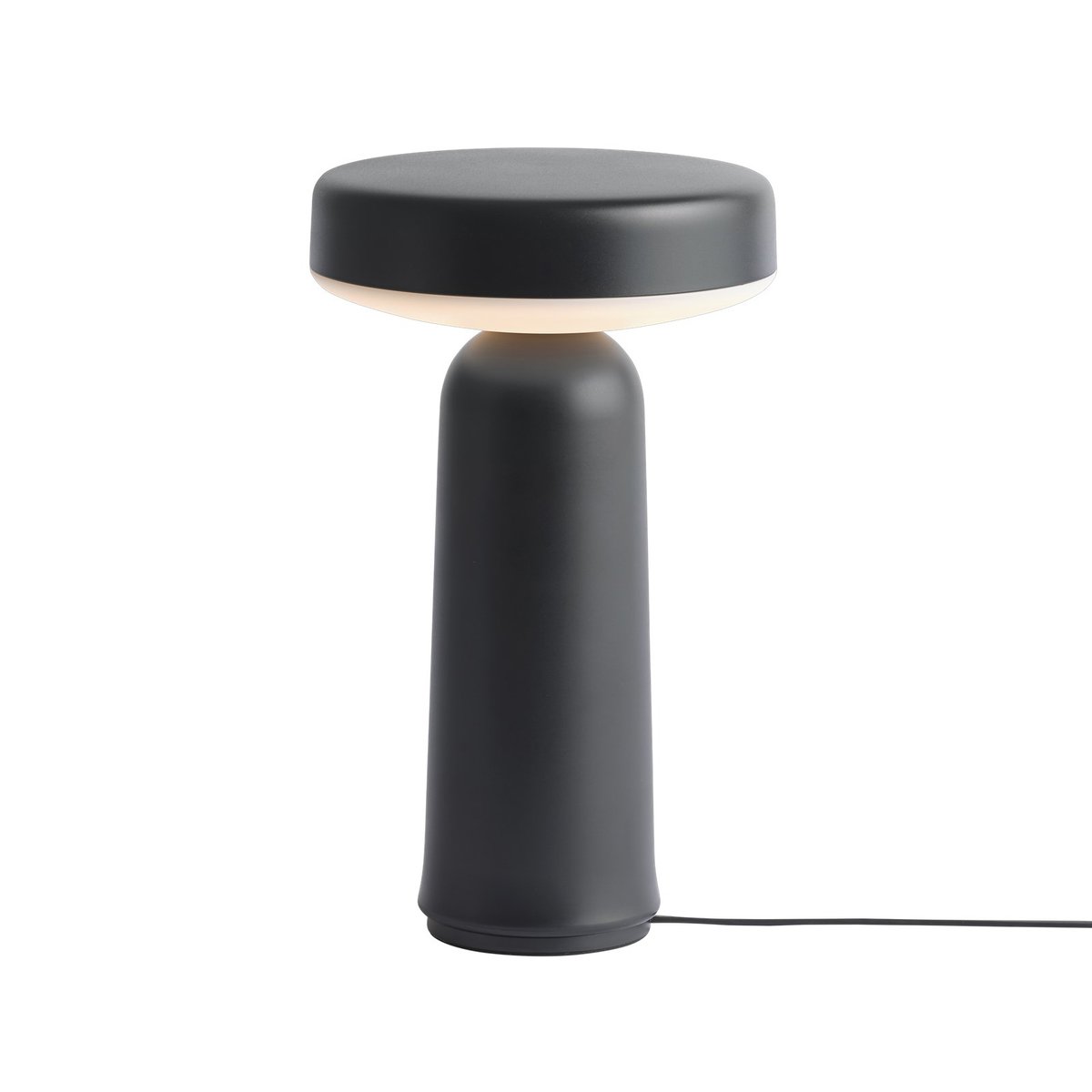 Muuto Ease kannettava pöytävalaisin 21,5 cm Black | Skandinaavinen Sisustus | Pöytävalaisimet | Musta