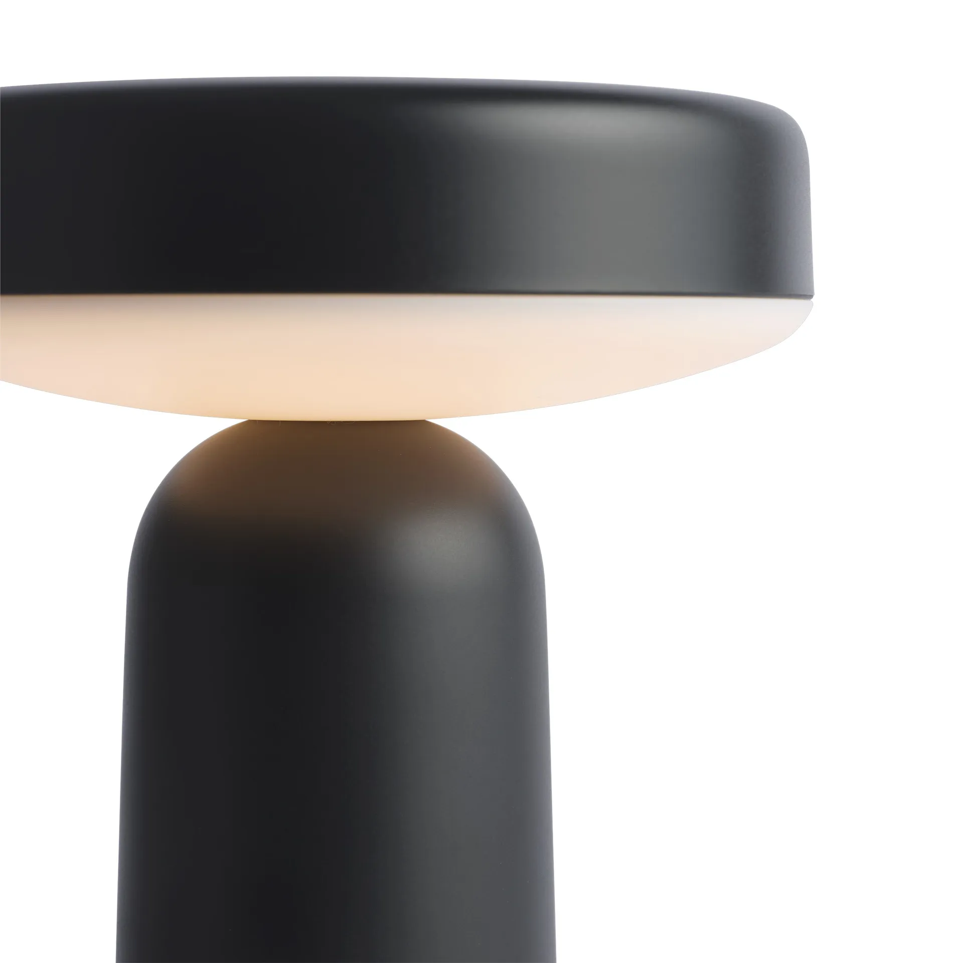 Ease kannettava pöytävalaisin 21,5 cm, Black Muuto