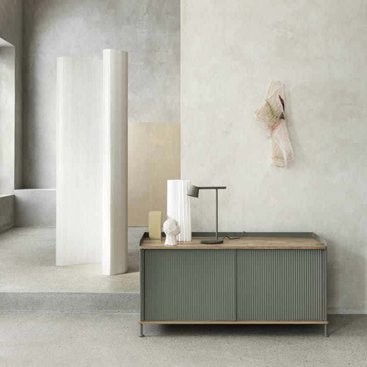 Enfold Low -sivupöytä, Black-Oak-Metal Muuto