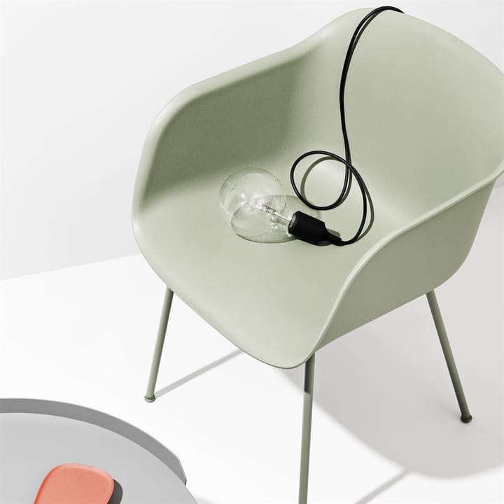 Fiber chair tuoli käsinojilla, dusty green (vihreä) Muuto