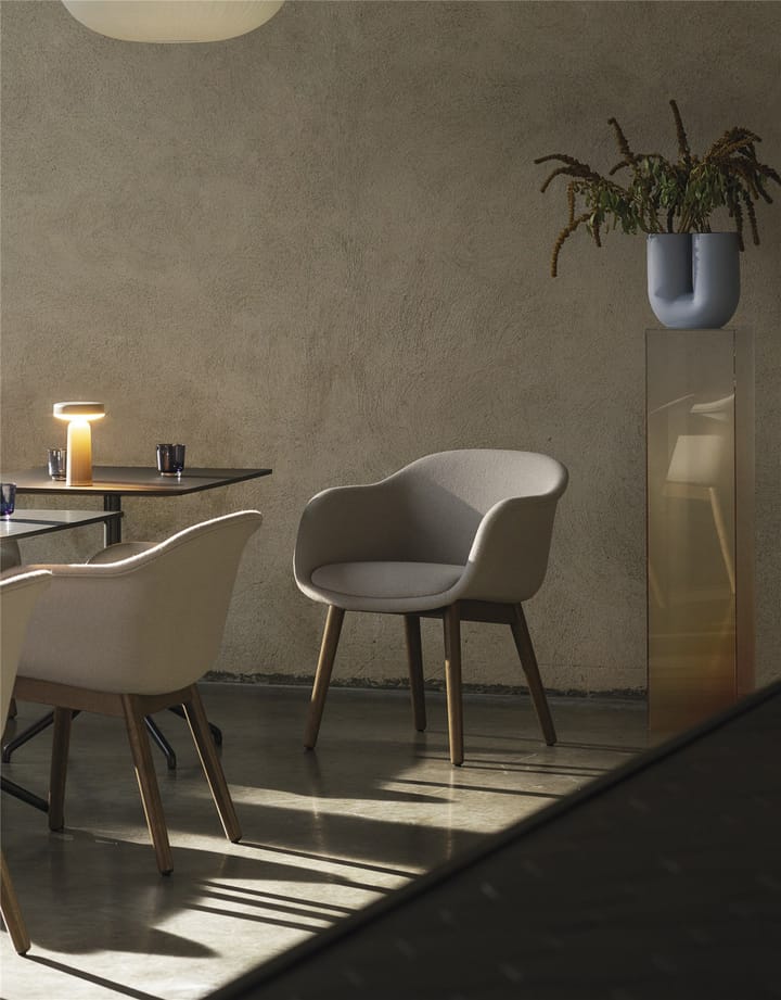 Fiber Conference Armchair puujaloilla, Refine leather cognac-oak Muuto