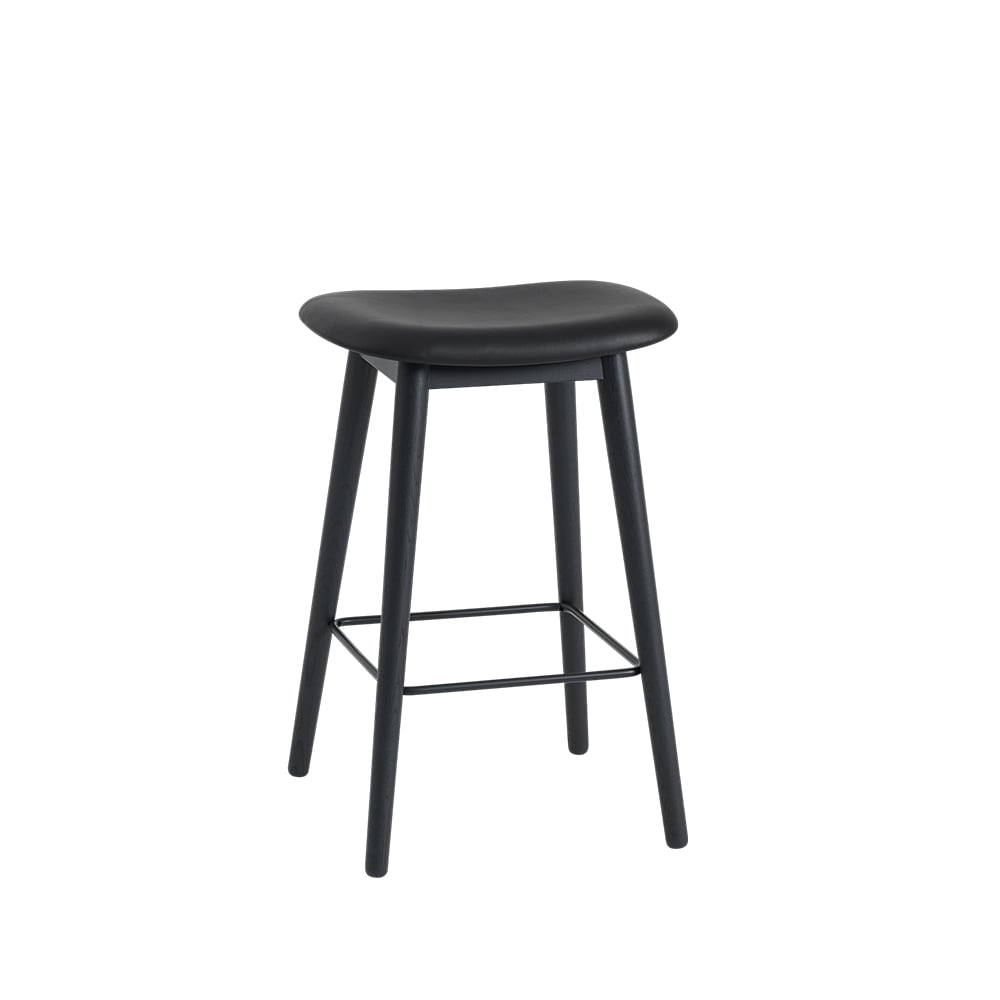 Muuto Fiber counter stool 65 cm Nahka black, mustat jalat