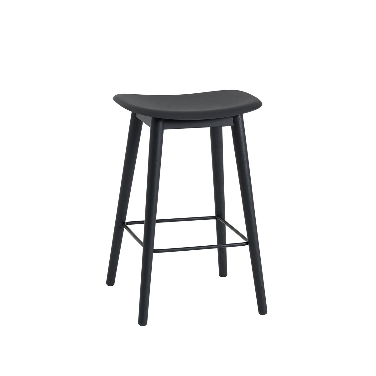 Muuto Fiber counter stool Black mustat jalat