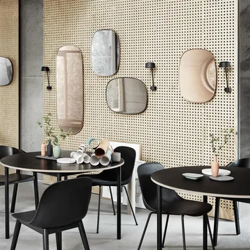 Framed peili - Taupe, 59x44 cm - Muuto