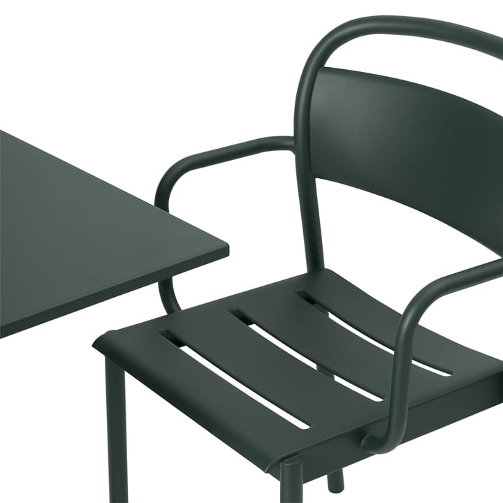 Linear steel armchair -käsinojallinen tuoli - Dark green - Muuto