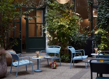 Linear Steel nojatuoli - Vaalea sininen - Muuto