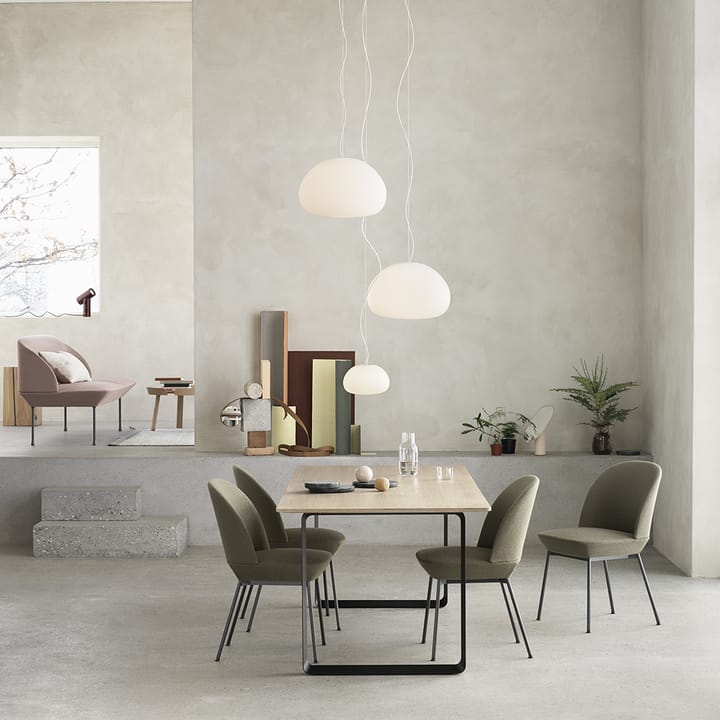 Oslo tuoli kangasverhoiltu, Ocean 80-Anthracite black Muuto