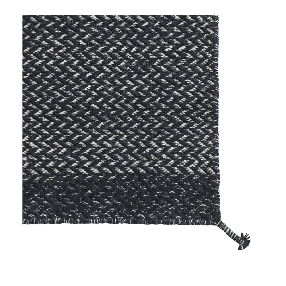 Ply villamatto 80 x 200 cm, Midnight blue Muuto