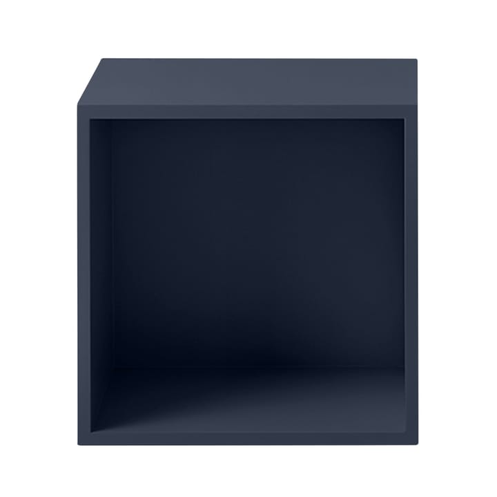 Stacked 2.0 hyllyjärjestelmä taustalevyllä, medium, Keskiyönsininen Muuto