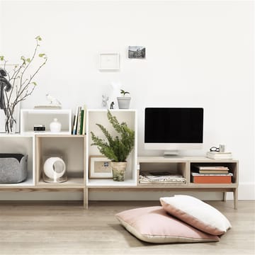 Stacked 2.0 podium - tammi - Muuto