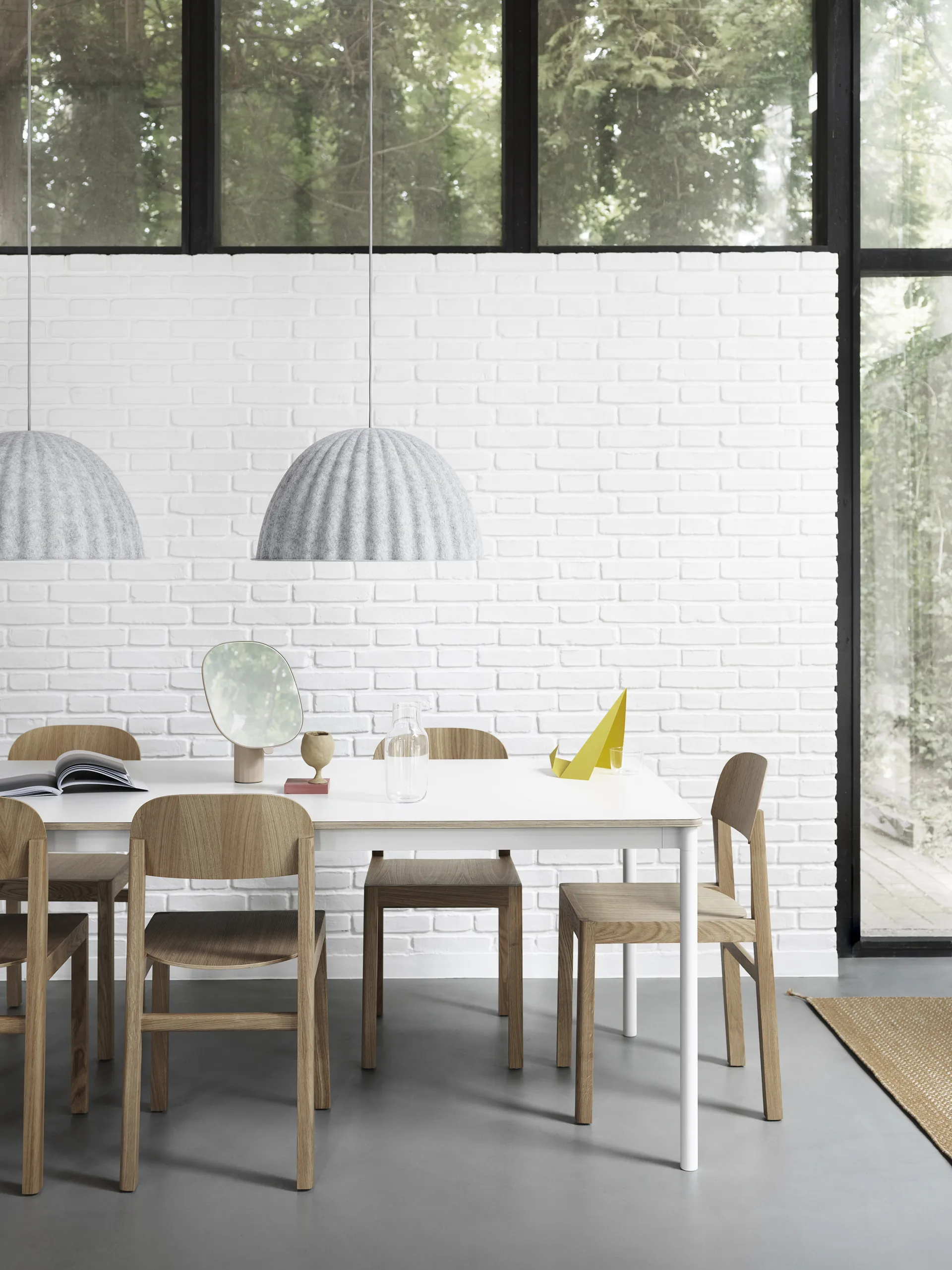 Under the bell kattolamppu, Ø 55 cm, Dark Green Muuto