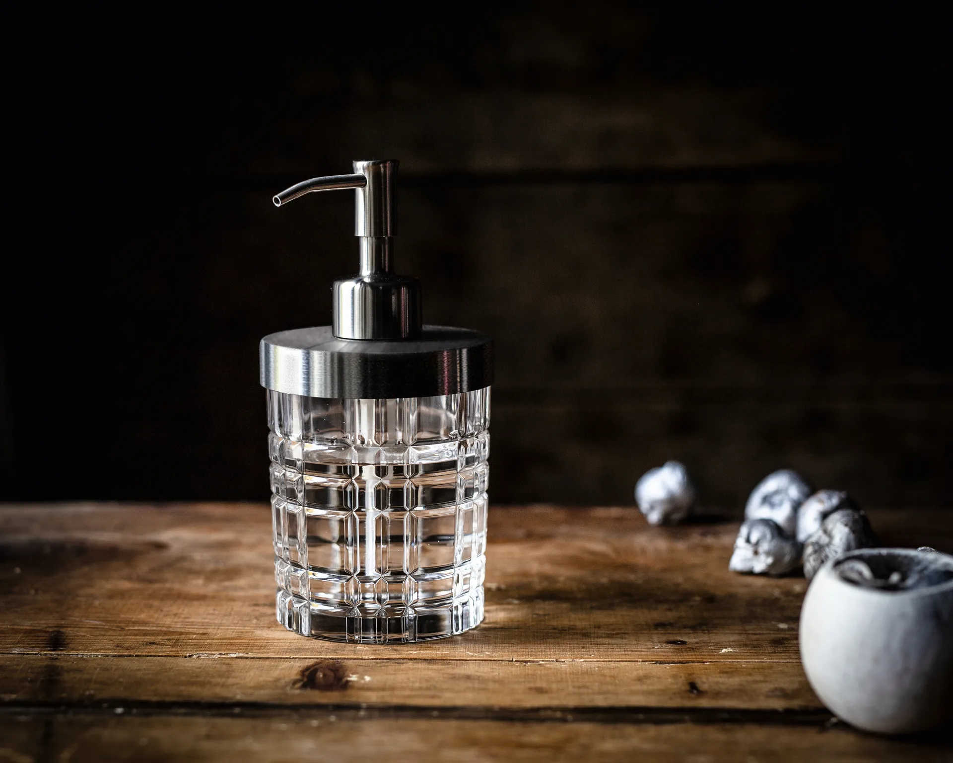 Square saippuapumppu 16,5 cm, Kirkas Nachtmann