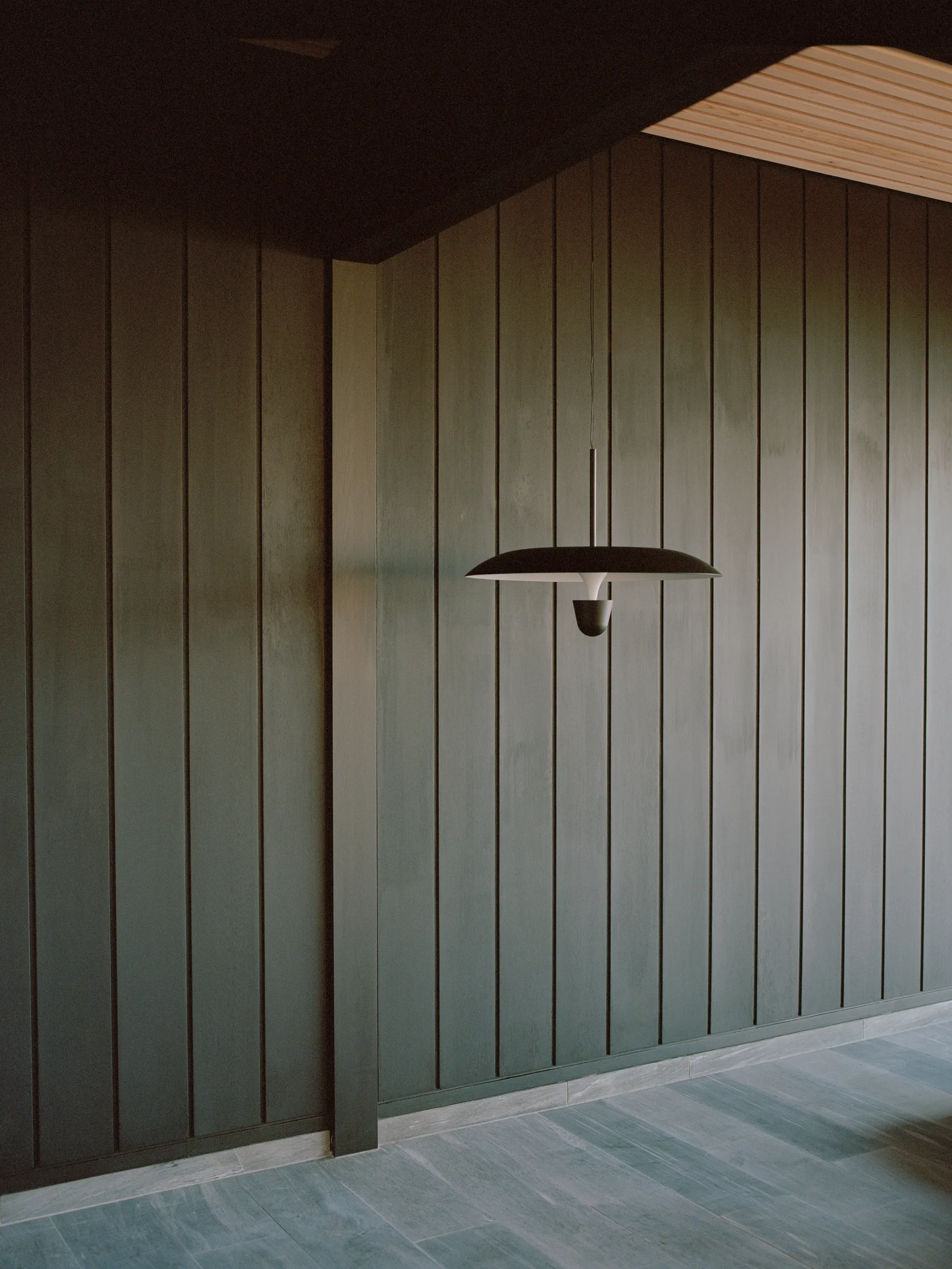 Kantarelli riippuvalaisin Ø55 cm, Musta New Works