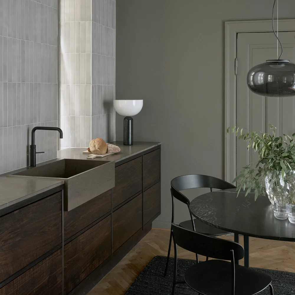 Karl-Johan Large -riippuvalaisin Ø40 cm, Opaalinvalkoinen New Works