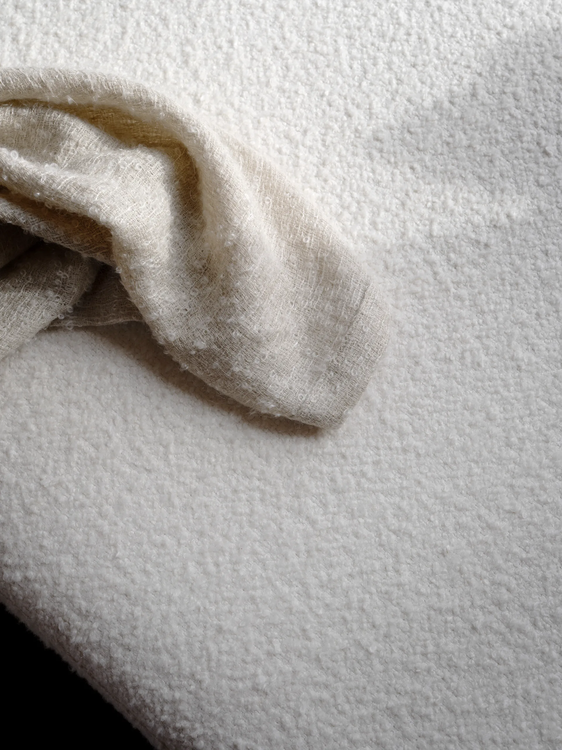 Mass päiväpeitto 200x75x51 cm, Karakorum ivory 001-walnut New Works