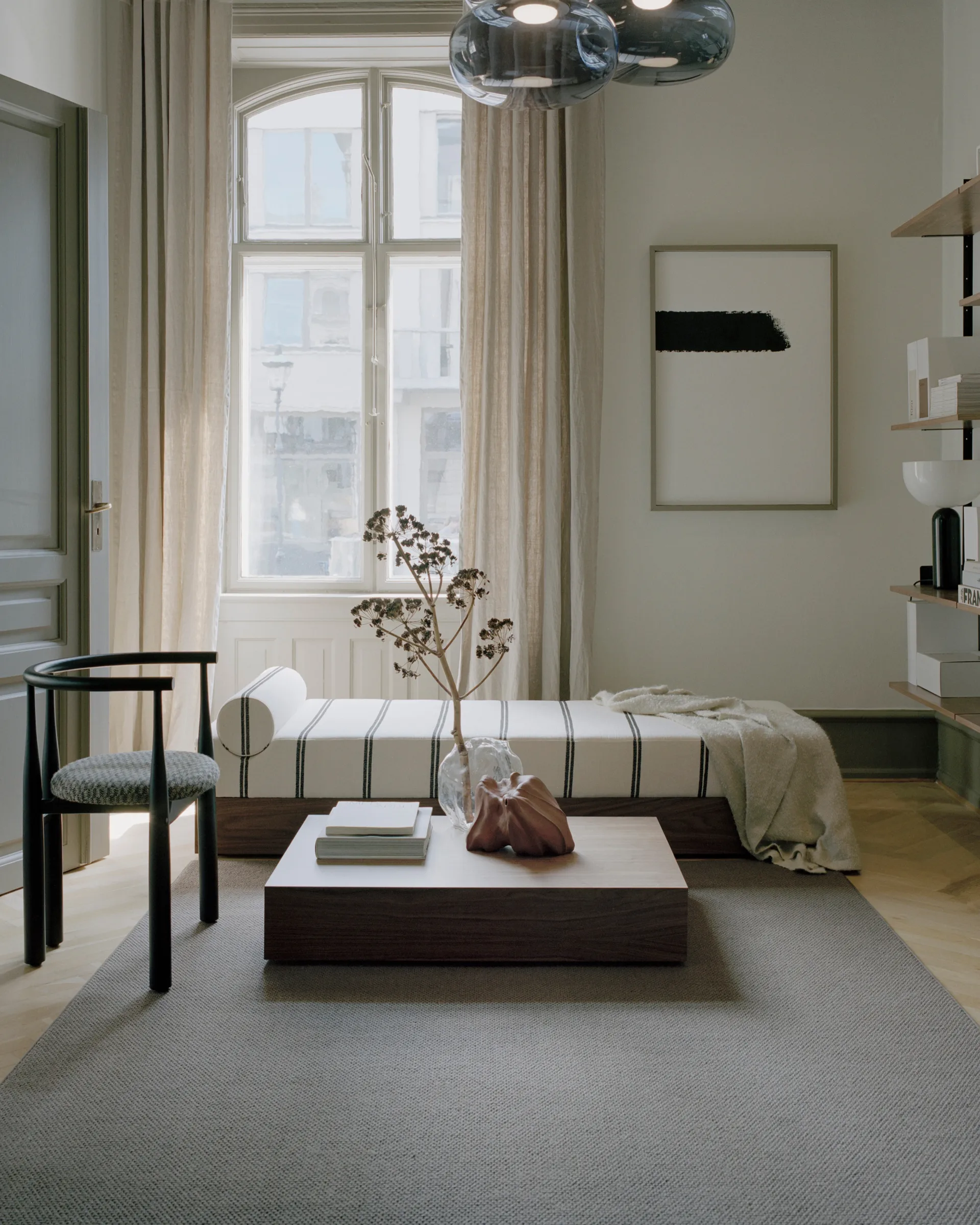 Mass Wide sohvapöytä, walnut New Works