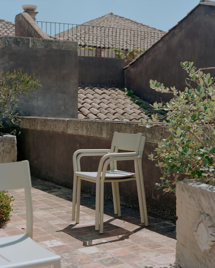 May Armchair Outdoor käsinojatuoli, Light Grey New Works