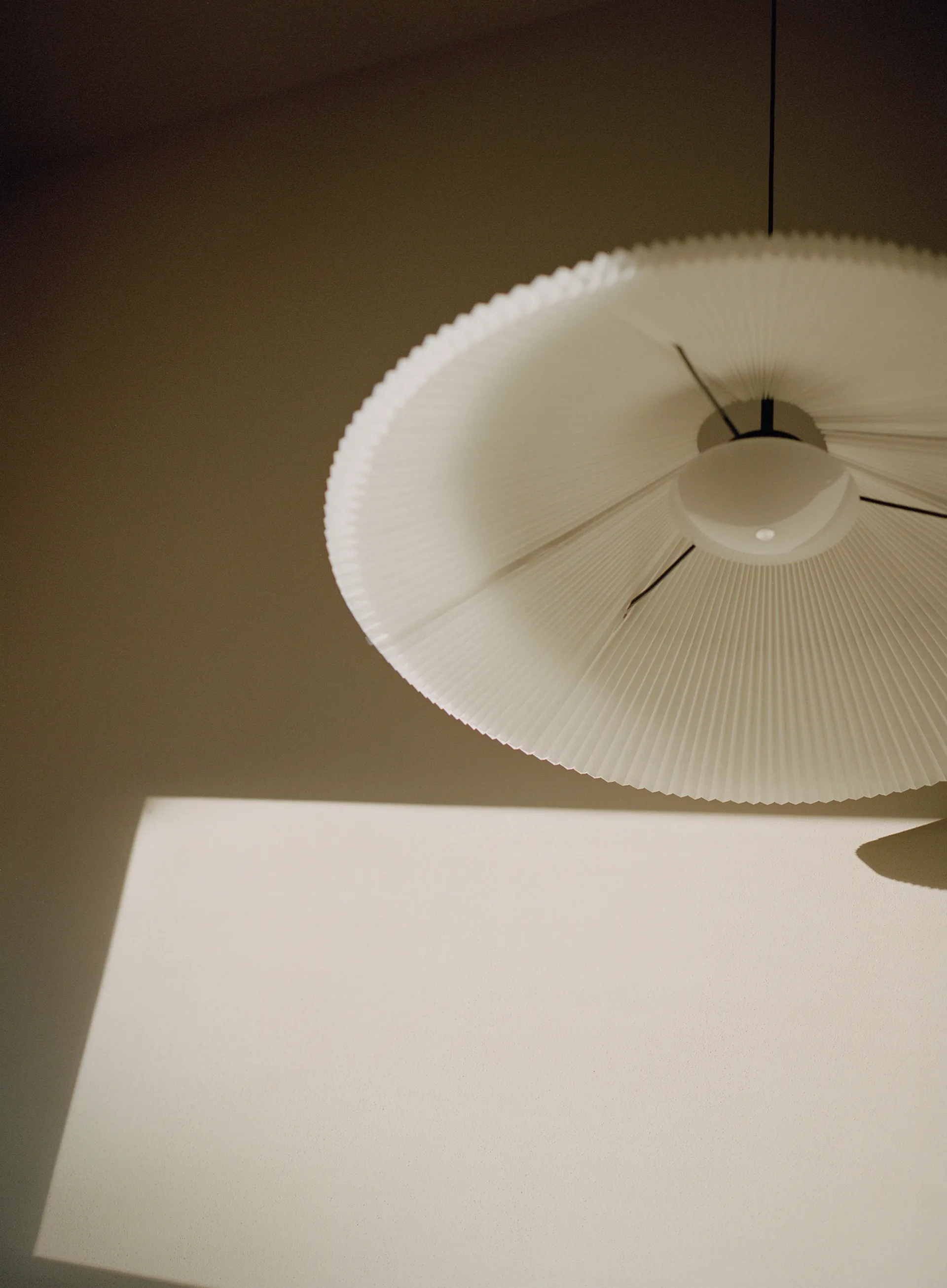 Nebra Small kattovalaisin Ø40-70 cm, White New Works