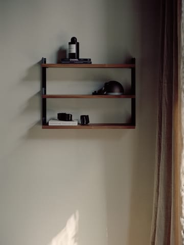 New Works Tea Shelf seinään kiinnitettävä hylly 46 x 62,5 cm - Saksanpähkinä - New Works