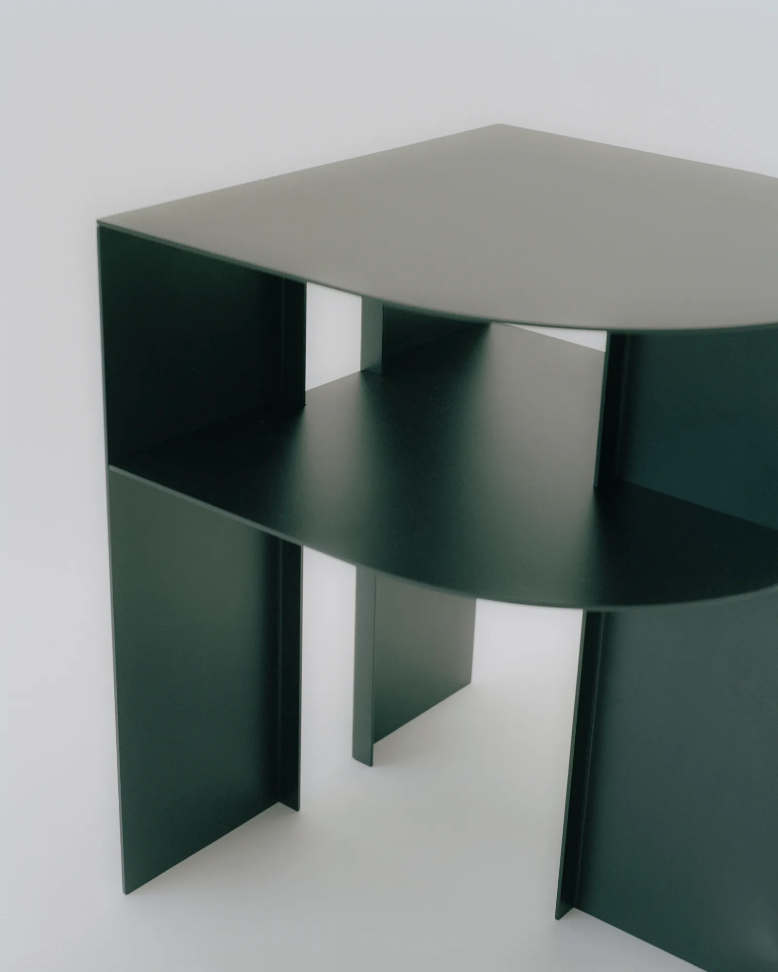 Rand sivupöytä, Black New Works
