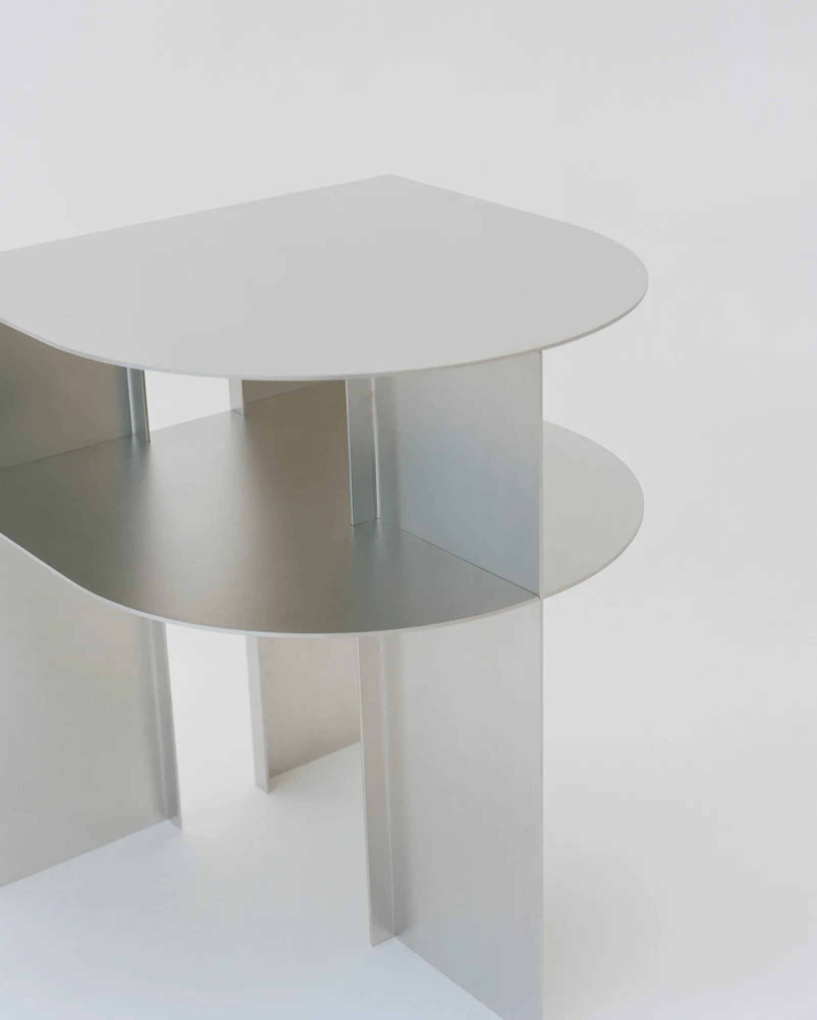 Rand sivupöytä, Stainless Steel New Works