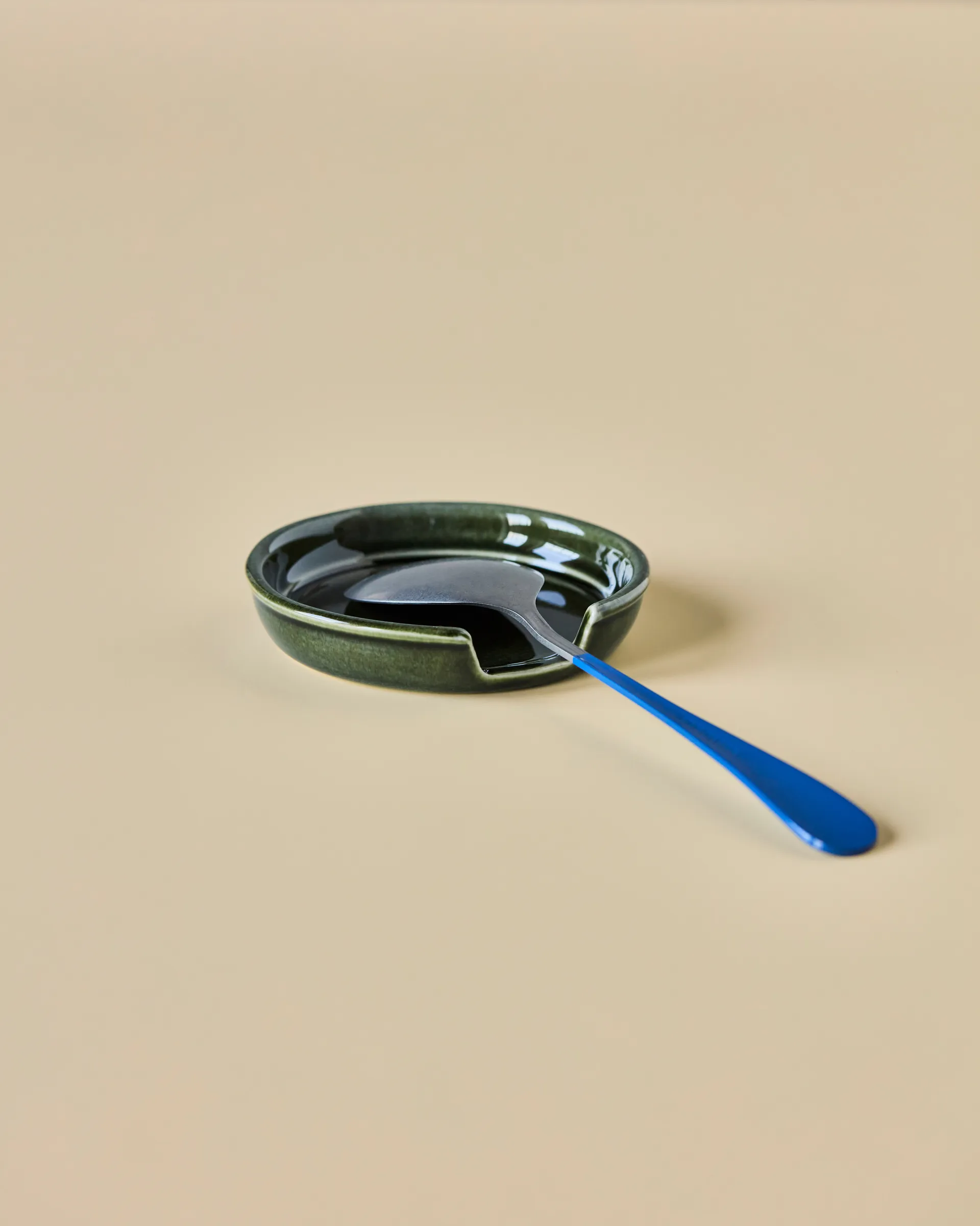 Hala lusikkateline, Vihreä Nicolas Vahé