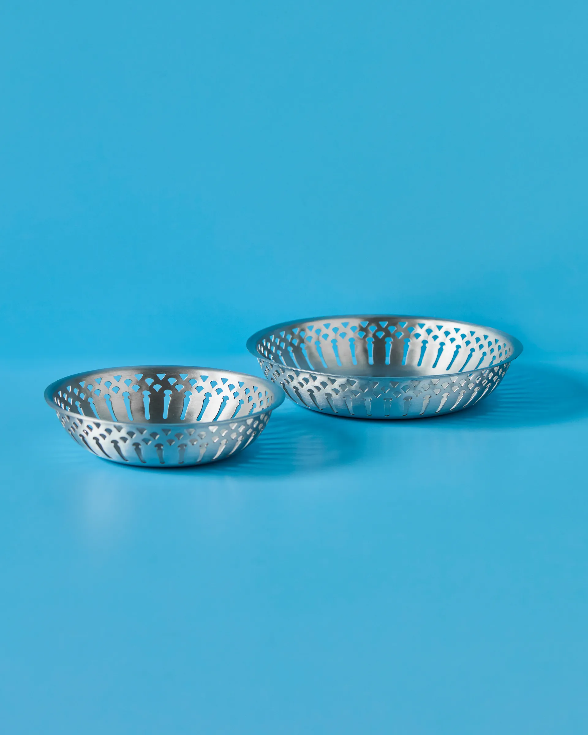 Nicolas Vahé leipäkori 2 osaa, Antiikkisilverviimeistely Nicolas Vahé