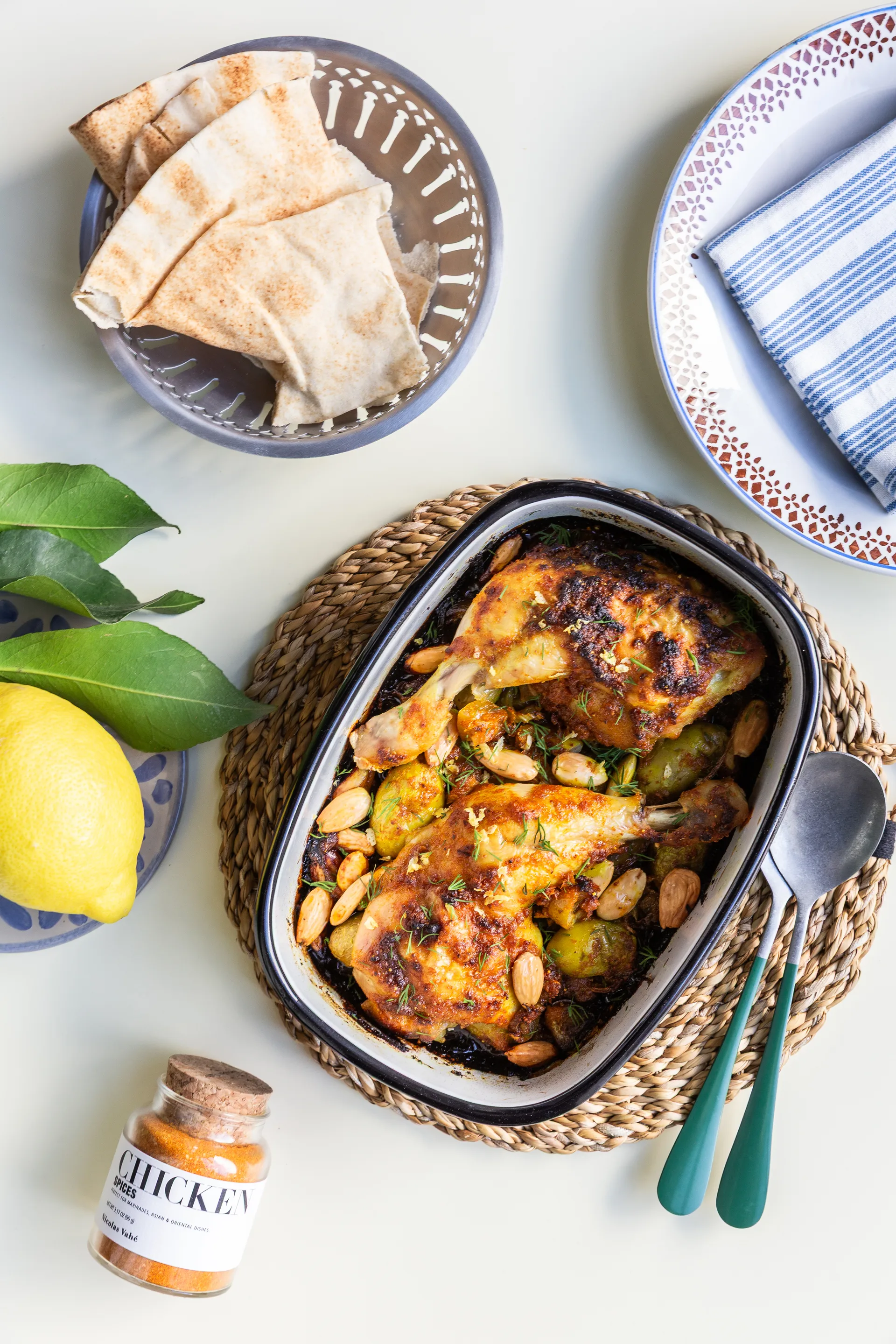 Nicolas Vahé leipäkori 2 osaa, Antiikkisilverviimeistely Nicolas Vahé