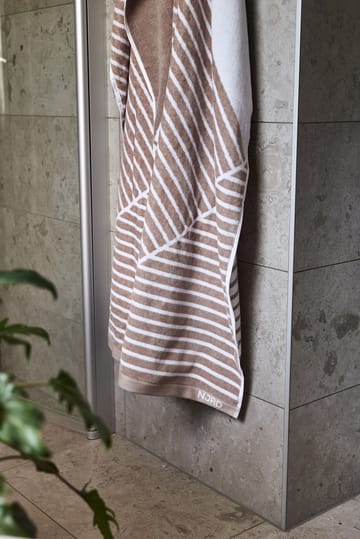 Stripes kylpypyyhe 70x140 cm - Beige - NJRD