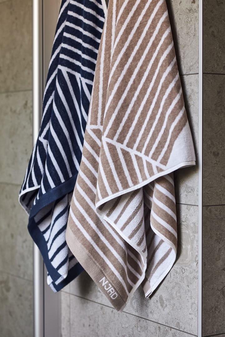 Stripes kylpypyyhe 70x140 cm, Sininen NJRD