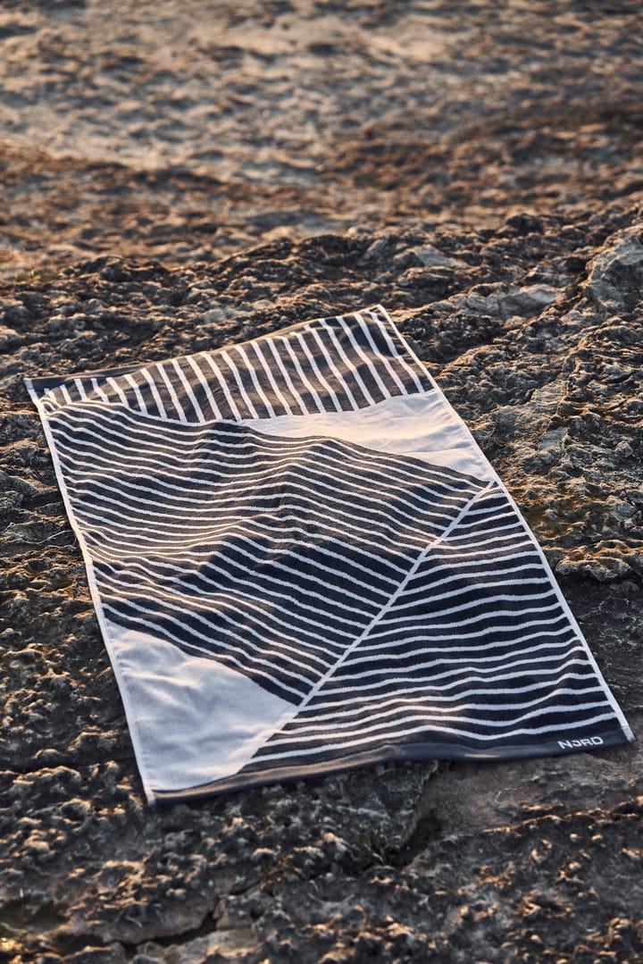 Stripes kylpypyyhe 70x140 cm - Sininen - NJRD
