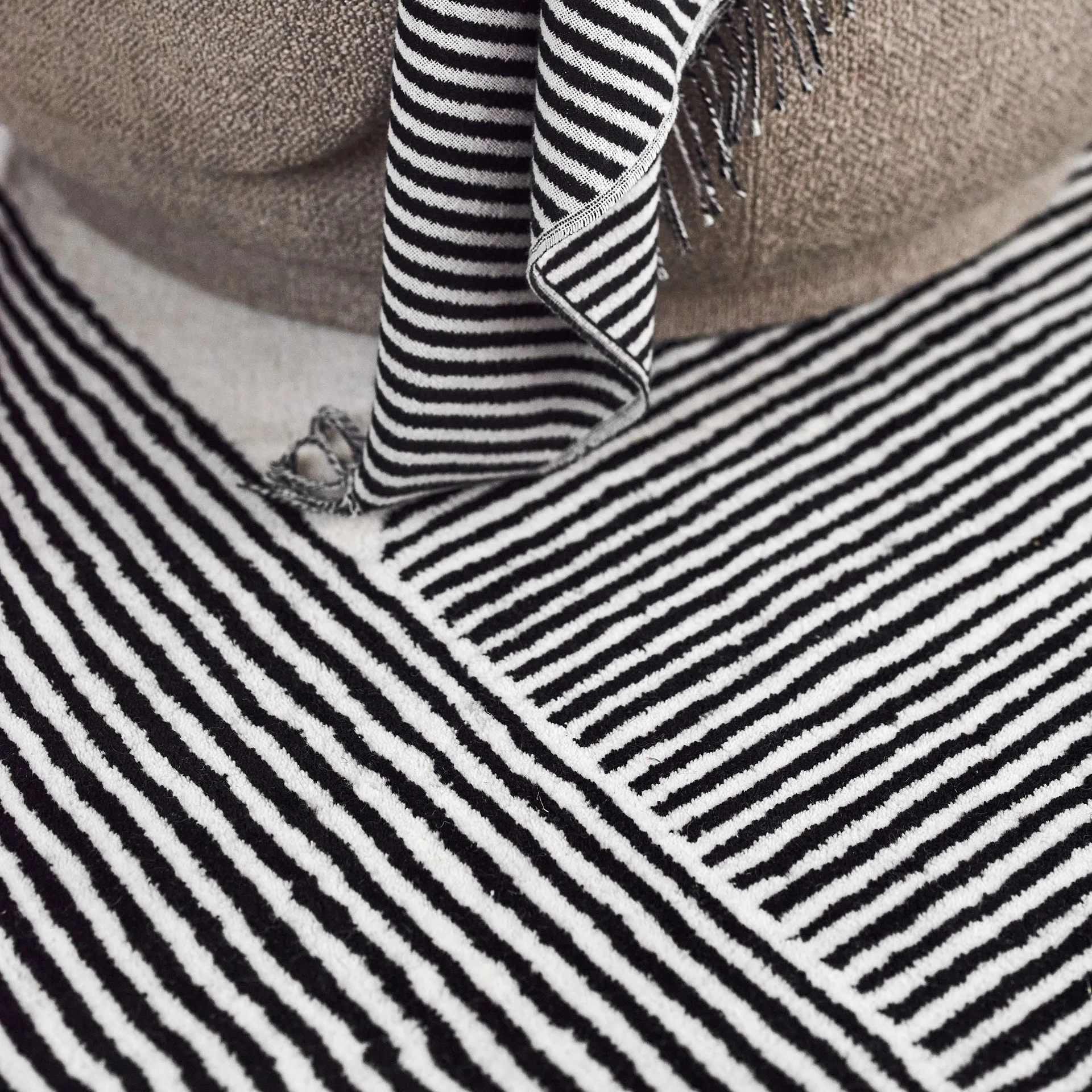 Stripes-villamatto, luonnonvalkoinen, 170x240 cm NJRD