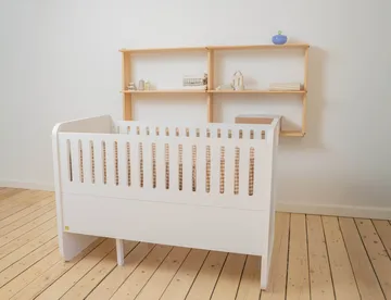 Form baby & juniorsänky 166x77,5x87 cm - Valkoinen - Nofred