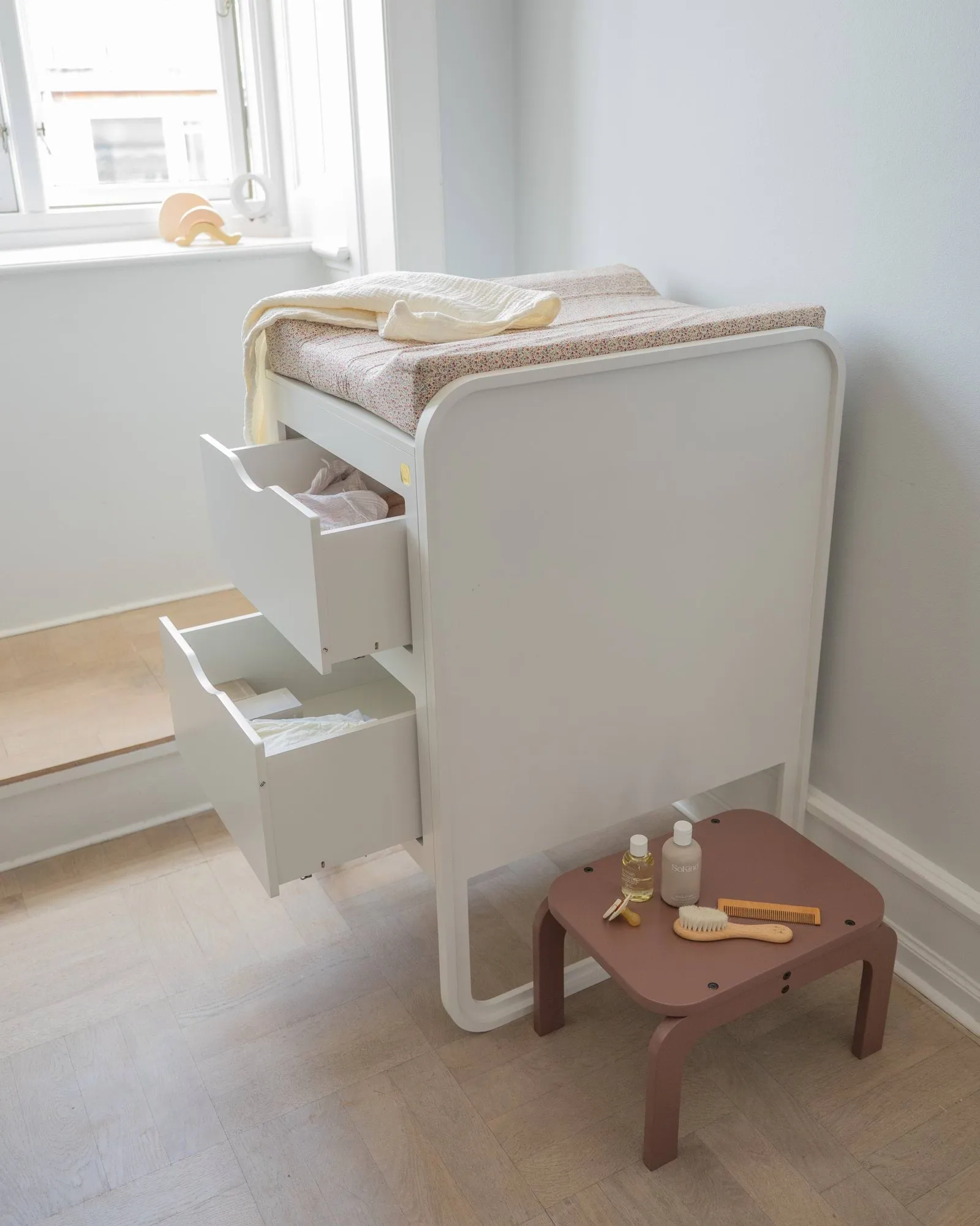 Kiddo Step Seat jakkara, Curry Nofred