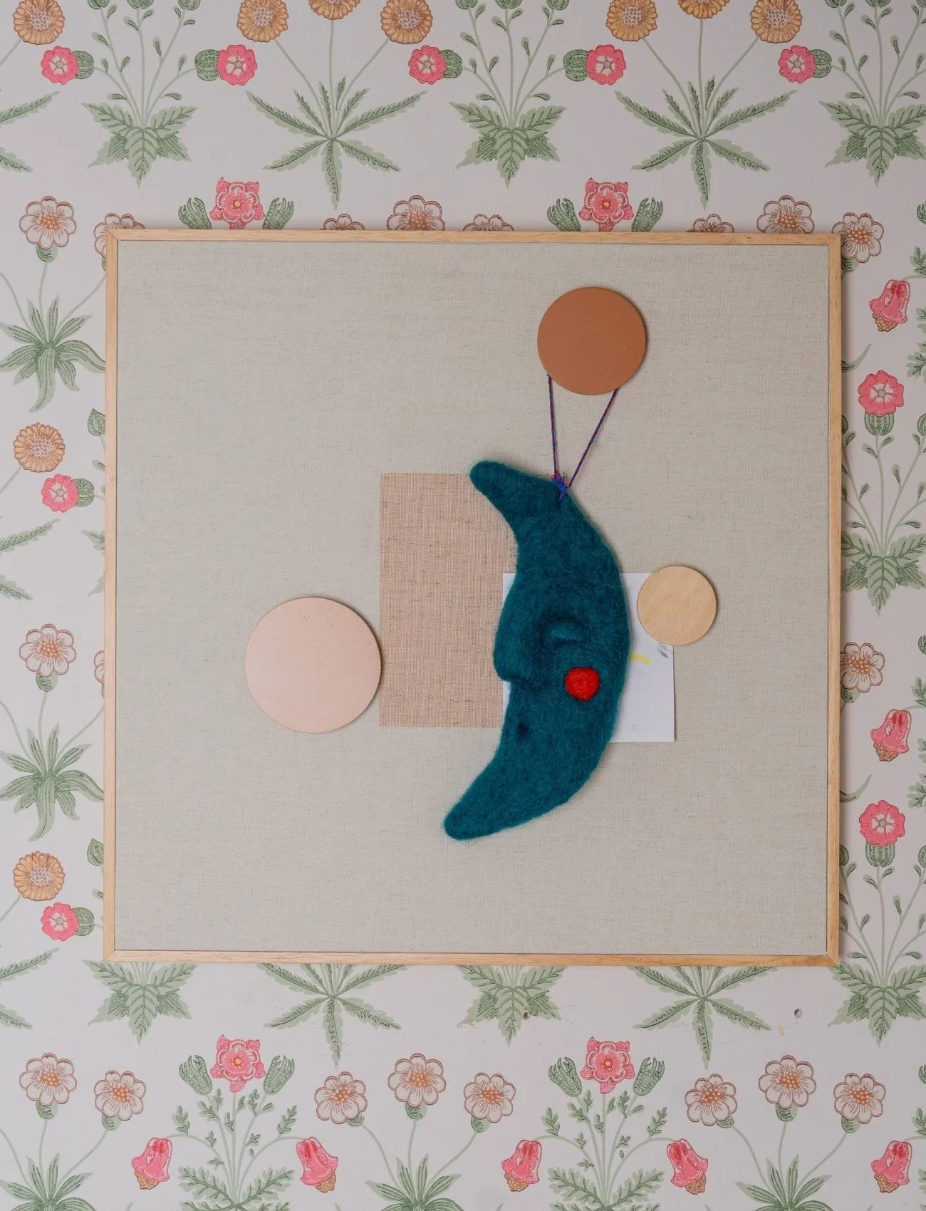 Noticeboard ilmoitustaulu + 3 magneettia, Hiekka Nofred