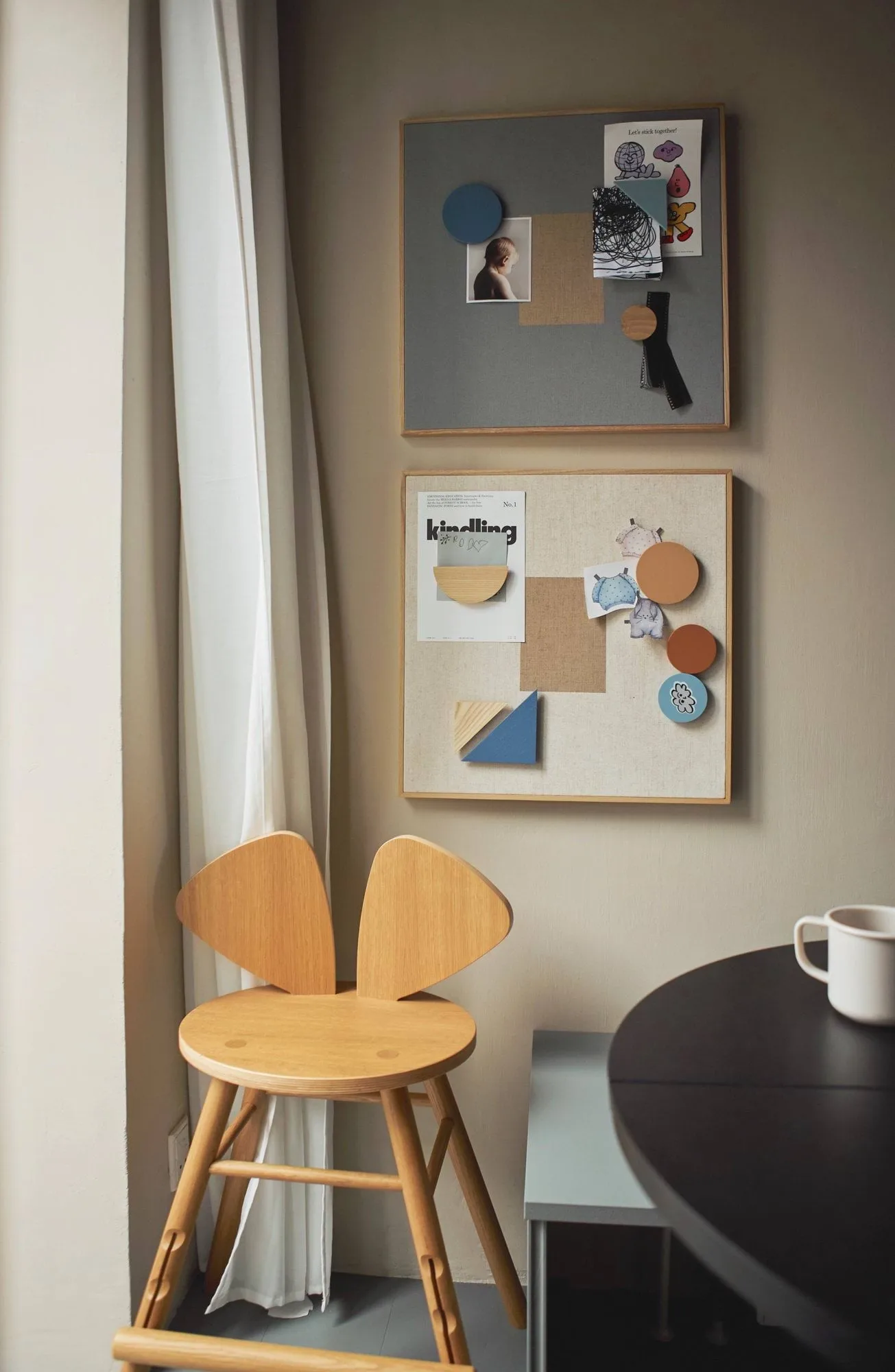 Noticeboard ilmoitustaulu + 3 magneettia, Hiekka Nofred