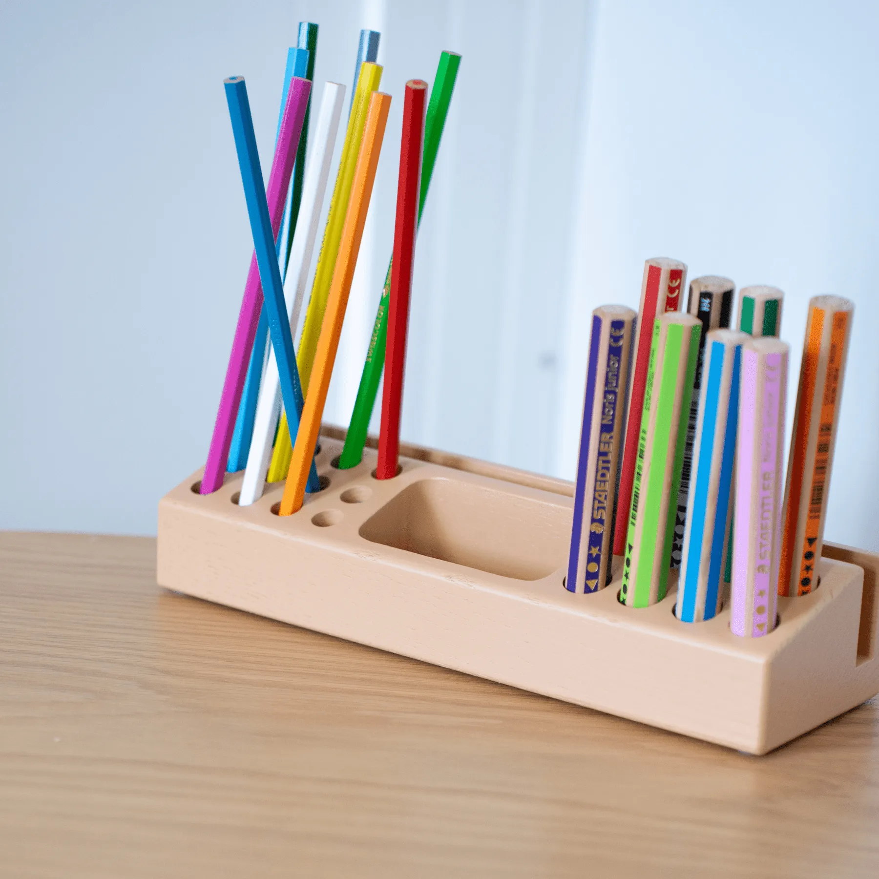 Penholder kynäteline, Hiekka Nofred
