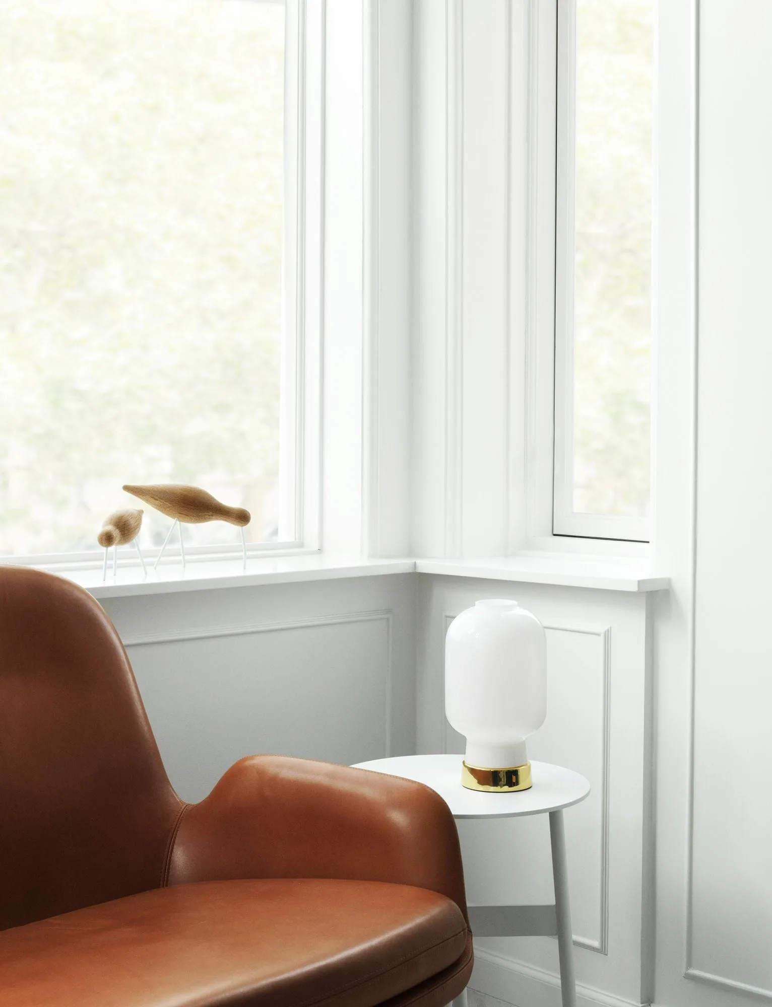Amp pöytävalaisin, Valkoinen-messinki Normann Copenhagen