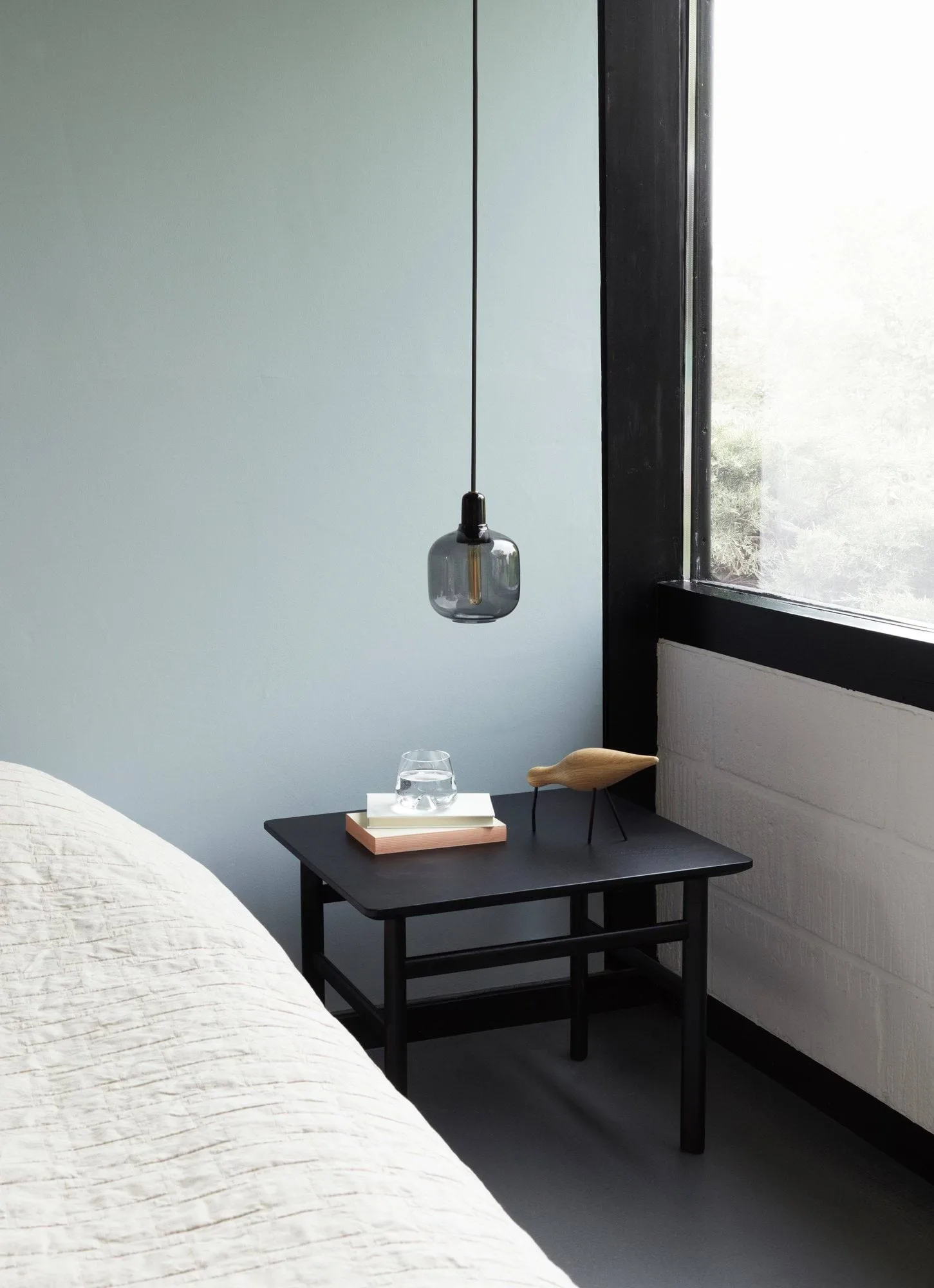 Amp valaisin pieni, harmaa-musta Normann Copenhagen